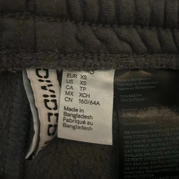 H&M XS sweatpants - Picture 3 of 3